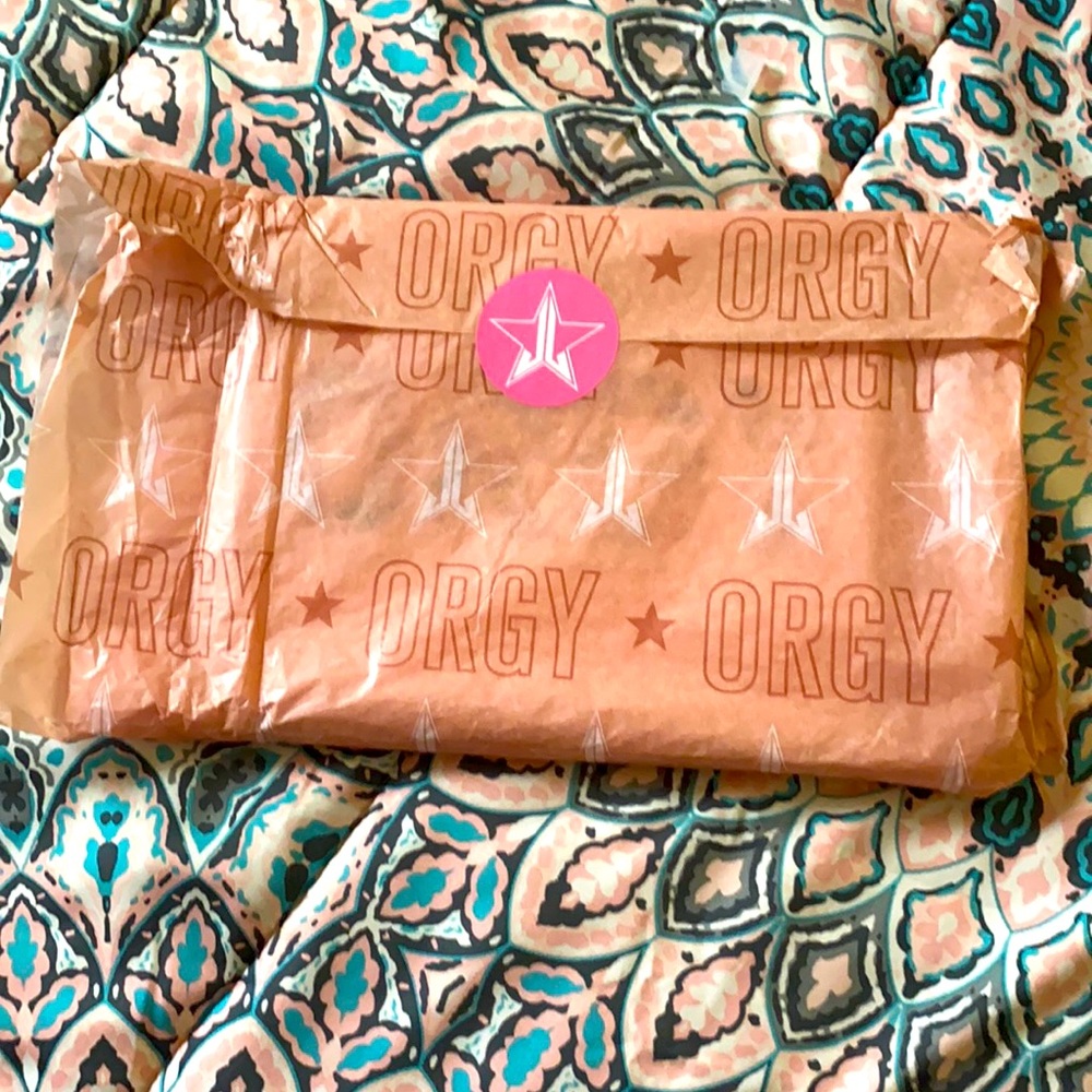 Jeffree Star Orgy Palette